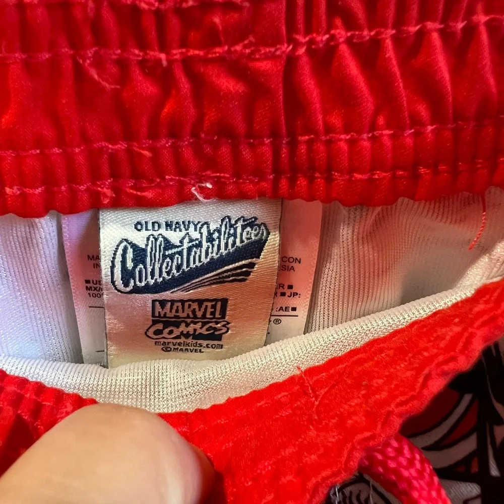 Marvel Captain‎ America, baby boy, swimming trunks size 18 to 24 months.